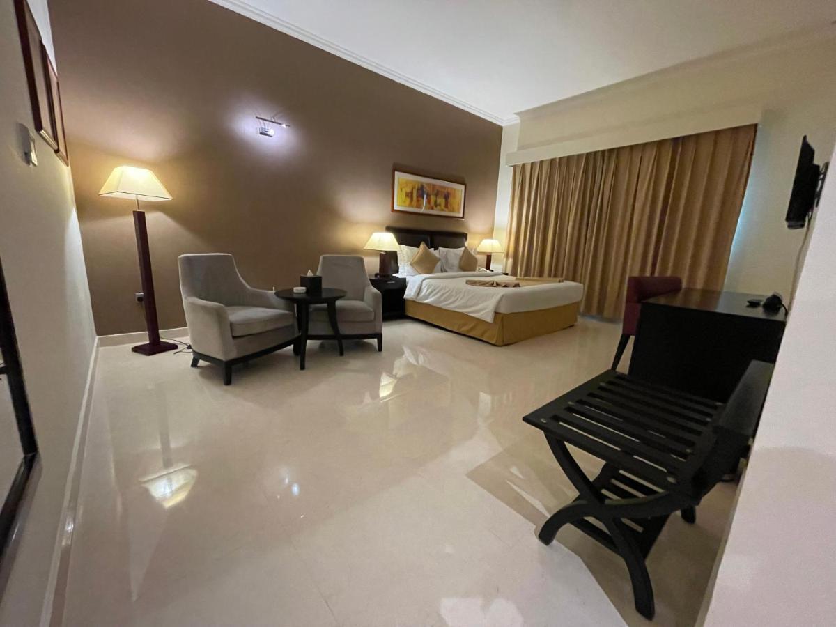 Villaggio Hotel Абу-Дабі Екстер'єр фото